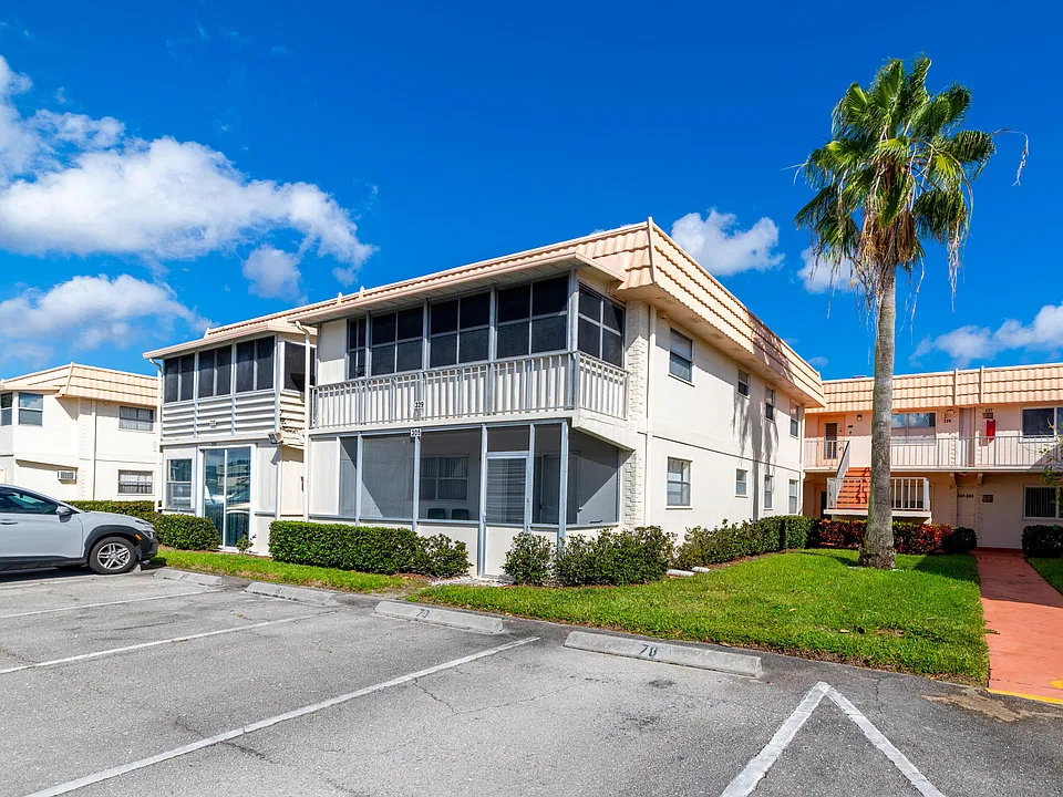 305 Saxony Way #G