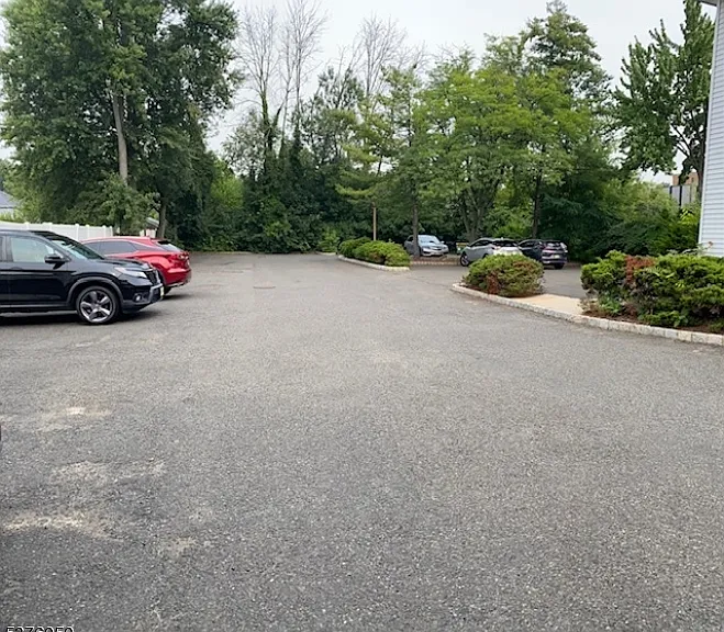 45 Brant Ave #4 — Photo 7