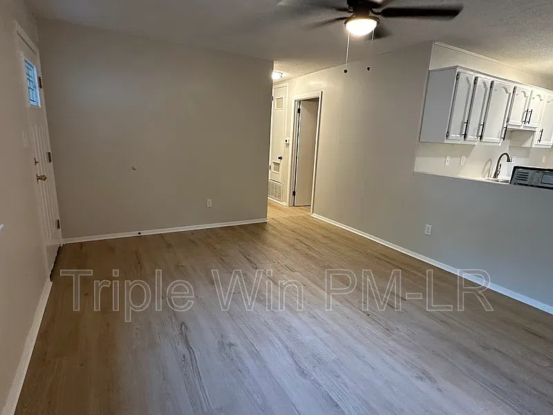 3 bed, 1.0 bath, $1,225 — Photo 4