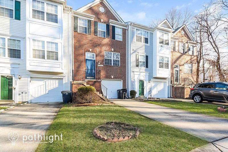 1st image of 9906 Berrywood Ct