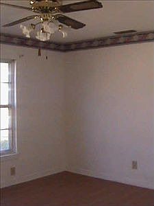 1st image of 1316 Maple Dr