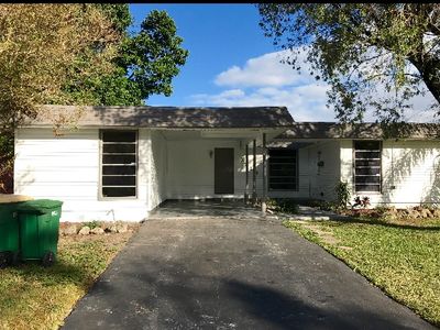7910 NW 72nd Ave, Tamarac, FL, 33321
