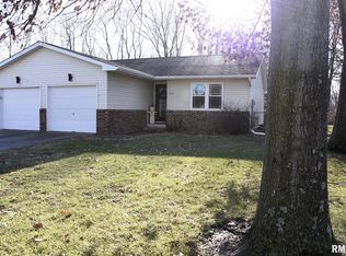 3355 Rawlings Dr, Springfield, IL 62704