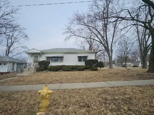 234 E Goebel Dr, Lombard, IL 60148