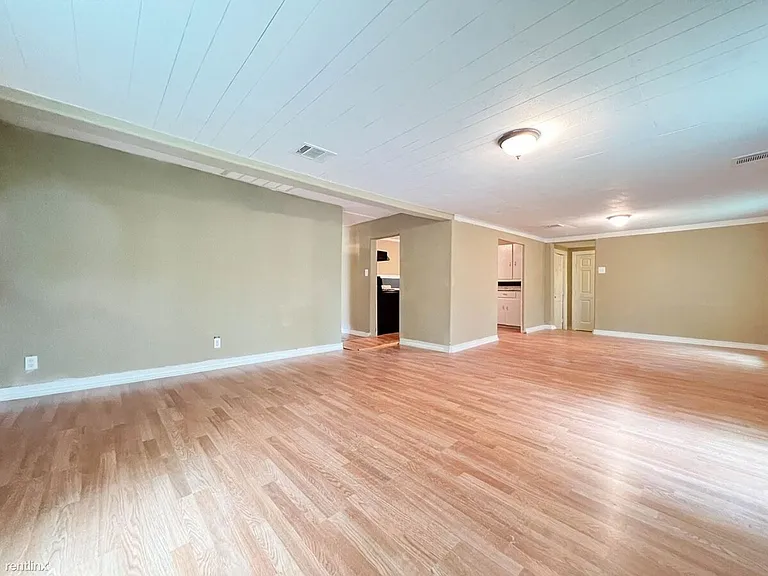 636 N Wilcox St — Photo 7