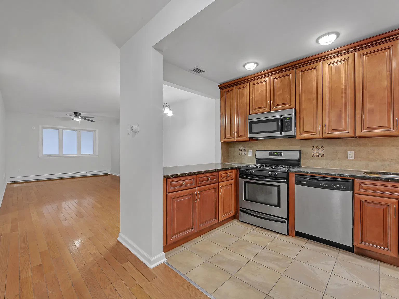 126 Gatling Place — Photo 4