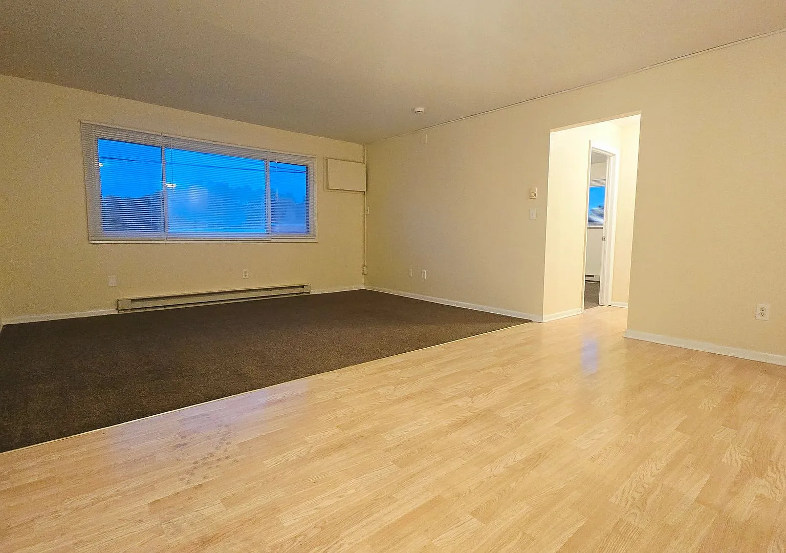 1116 Irving Ave — Photo 3