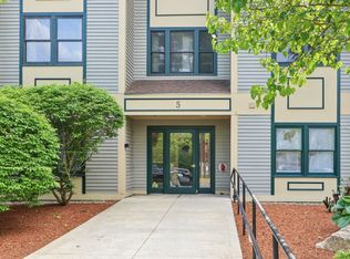 5 Bartemus Trl APT 104, Nashua, NH 03063