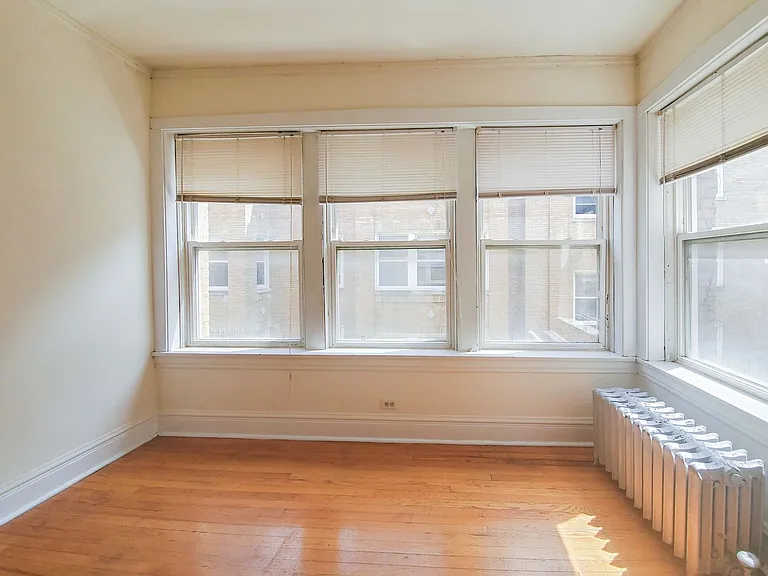 5055-61 N. Damen — Photo 26