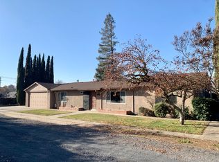 148 Lundy Rd, Oakdale, CA 95361