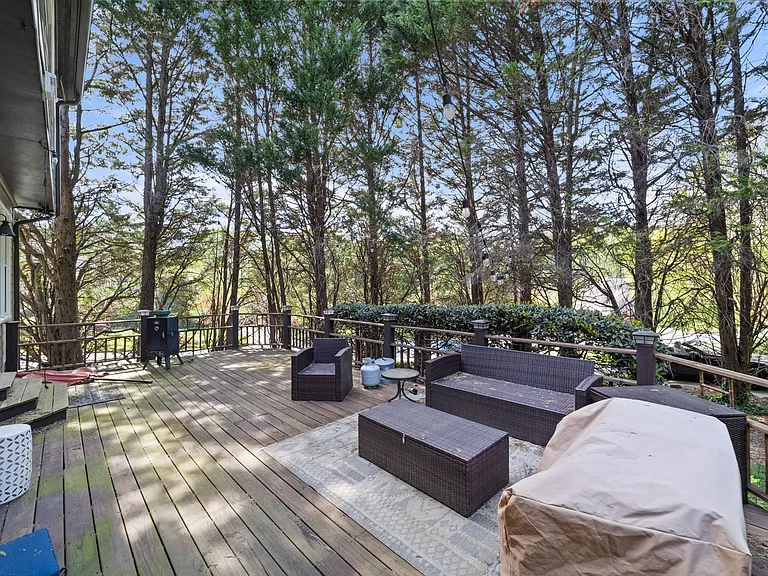 4601 Jamesford Dr — Photo 42