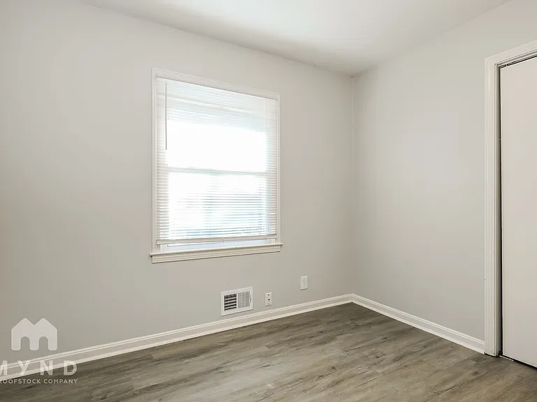 4769 Ridgewood Dr — Photo 17