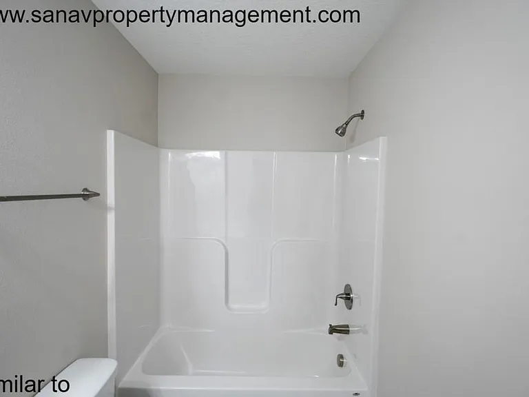 700 SE Mesa Dr — Photo 25