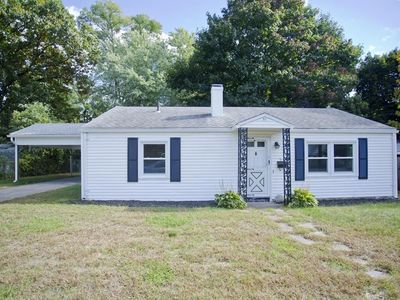 51 Vadnais St, Springfield, MA, 01104