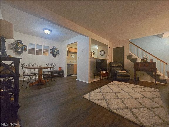 2nd image of 3023 Ivy Hill Cir Unit D