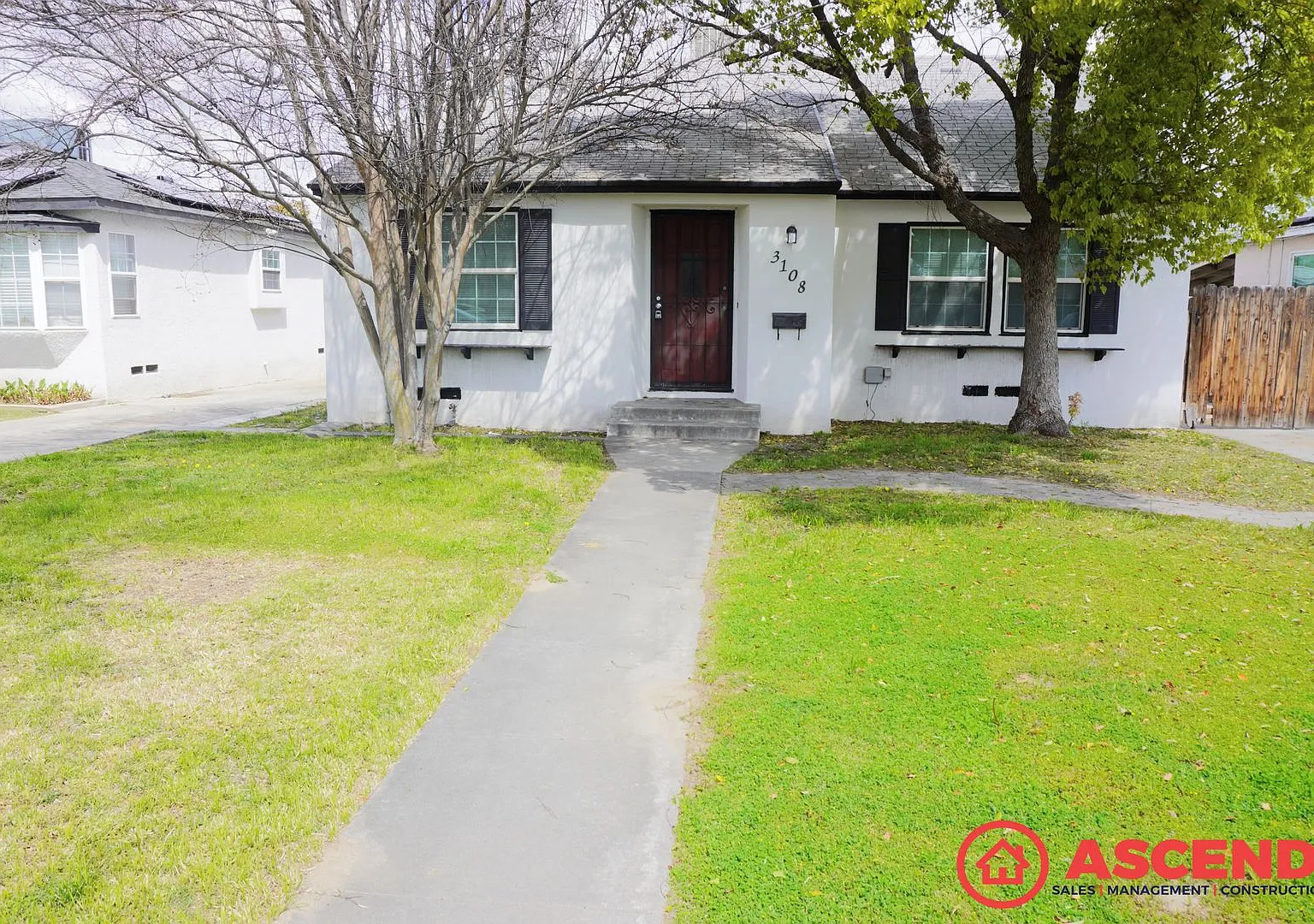 Charming Home in Downtown Bakersfield! — Photo 1
