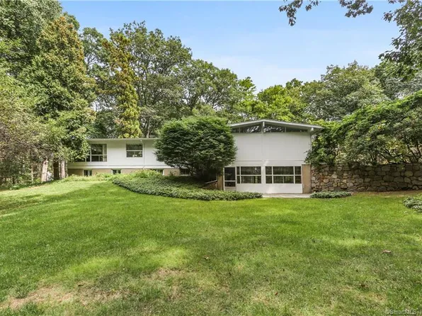 46 Thayer Pond Road, New Canaan, CT 06840