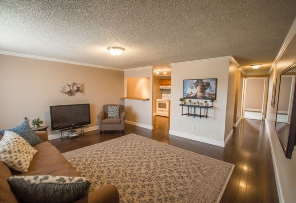 1st image of 1535 York St #203