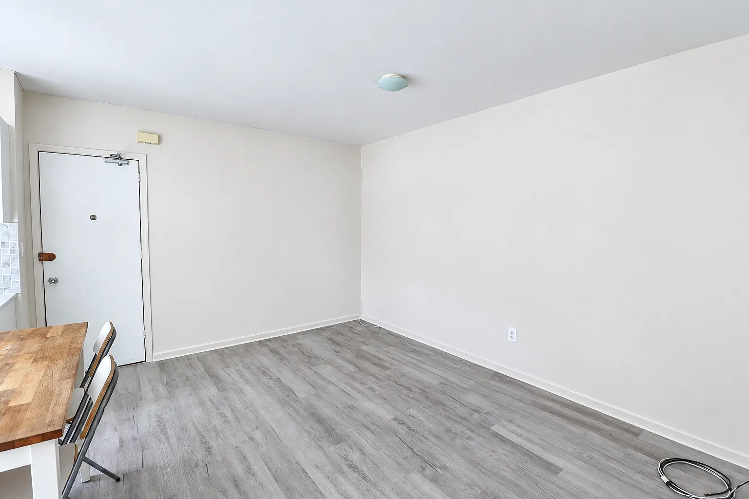 825 Caton Avenue — Photo 3