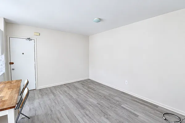 Living room, photo 1
