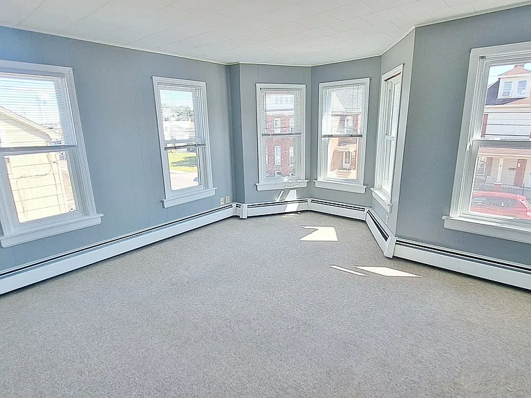 510 Stock St — Photo 3