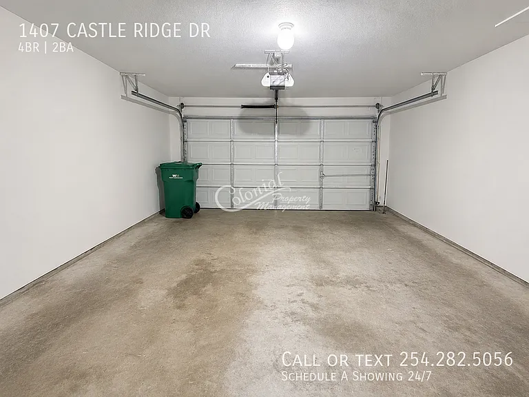 1407 Castle Ridge Dr — Photo 23