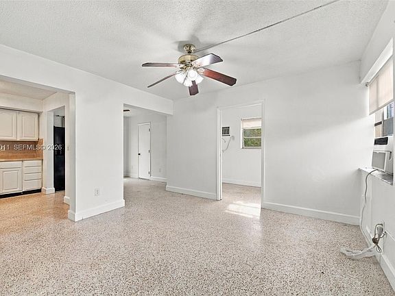 5th image of 882 NW 2nd St