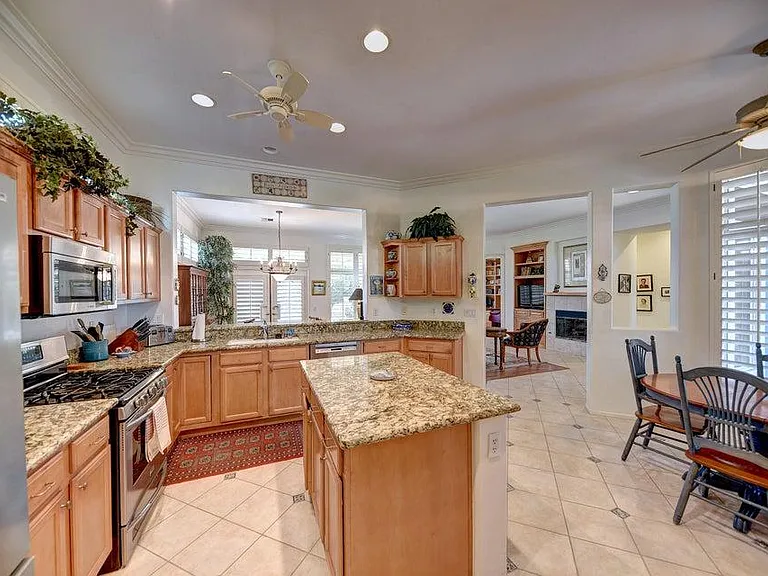35841 Rosemont Dr — Photo 5
