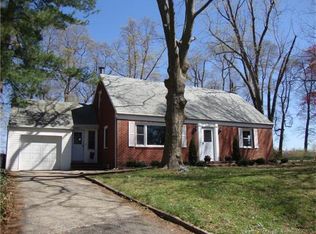 133 Garretson Cir, Milltown, NJ