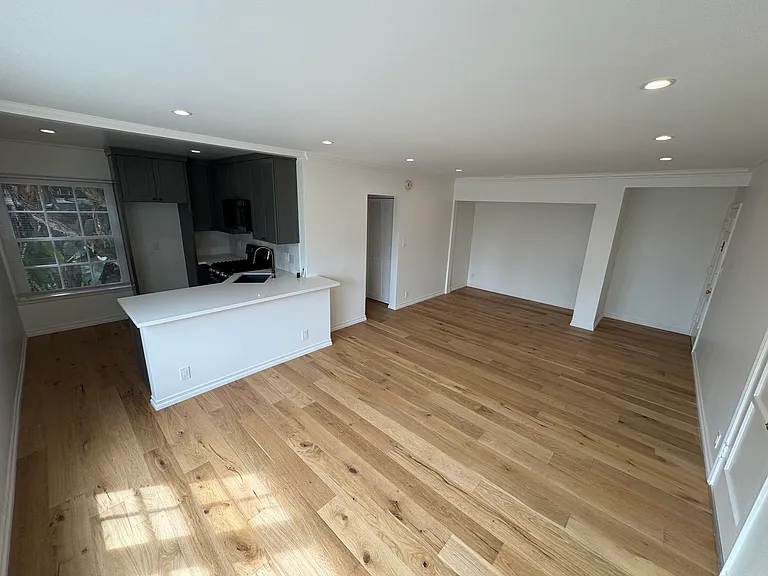 4634 Los Feliz Blvd #2 — Photo 2