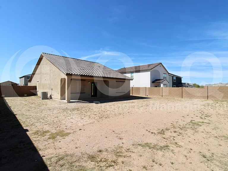 2450 E Alonso Dr — Photo 15