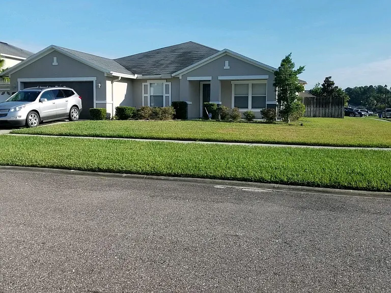 11533 Pleasant Creek Dr — Photo 2