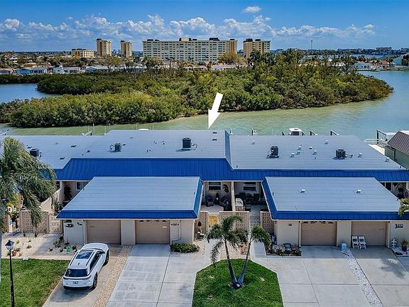 4th image of 476 Boca Ciega Point Blvd S