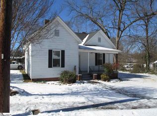 214 Pelham St, Greer, SC 29651