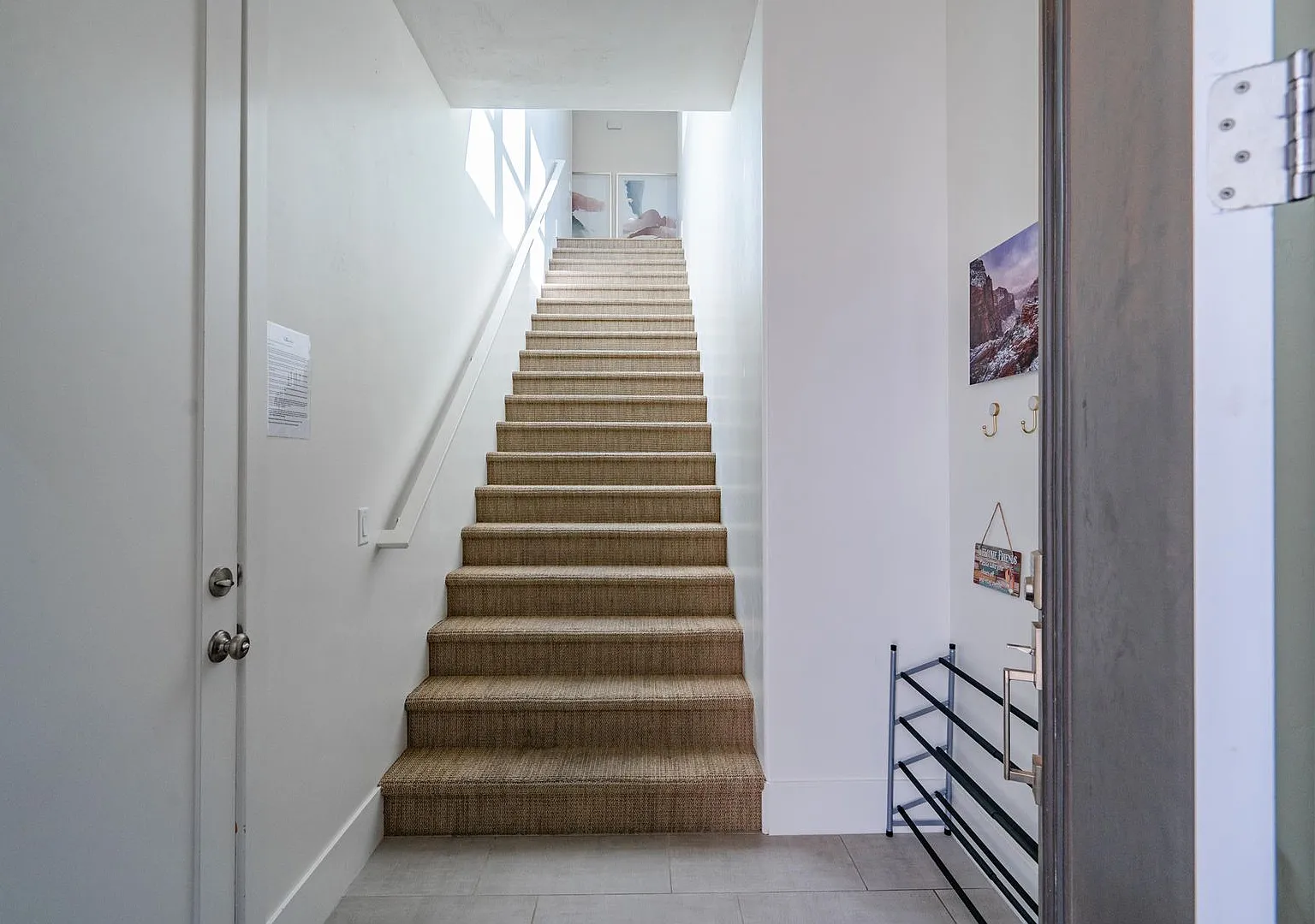 Luxury Golf Course Condo (Furnished Or Unfurnished) — Photo 3