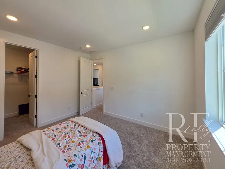 10607 Treasure Dr NW — Photo 38