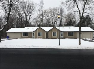 77 Woodstone Cir #77, Webster, NY 14580