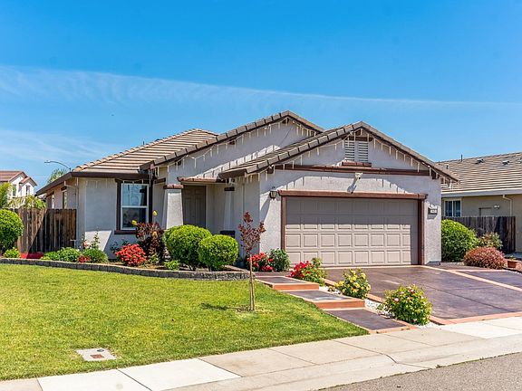 3rd image of 7521 Garden Ridge Way