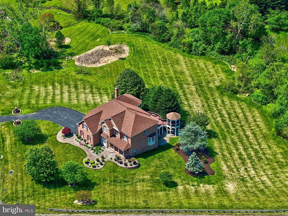 1st image of 17485 White Gate Pl