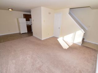 36 Chatfield St #CH-20, Seymour, CT 06483