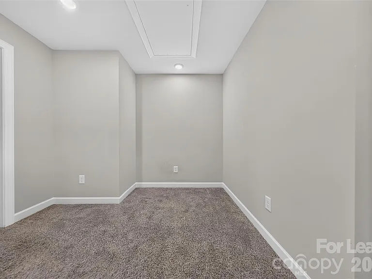 13222 Kenworth Rd — Photo 15