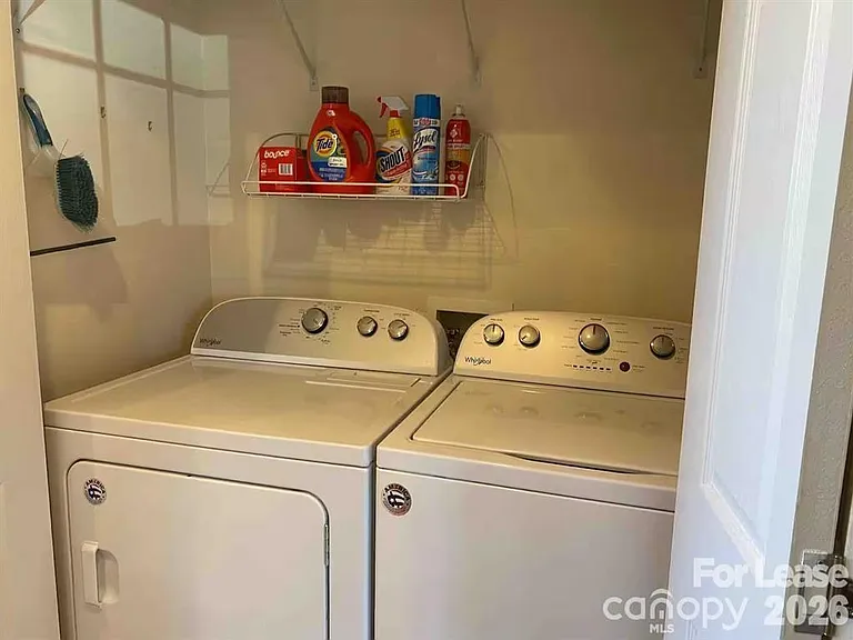 8263 Southgate Commons Dr — Photo 25