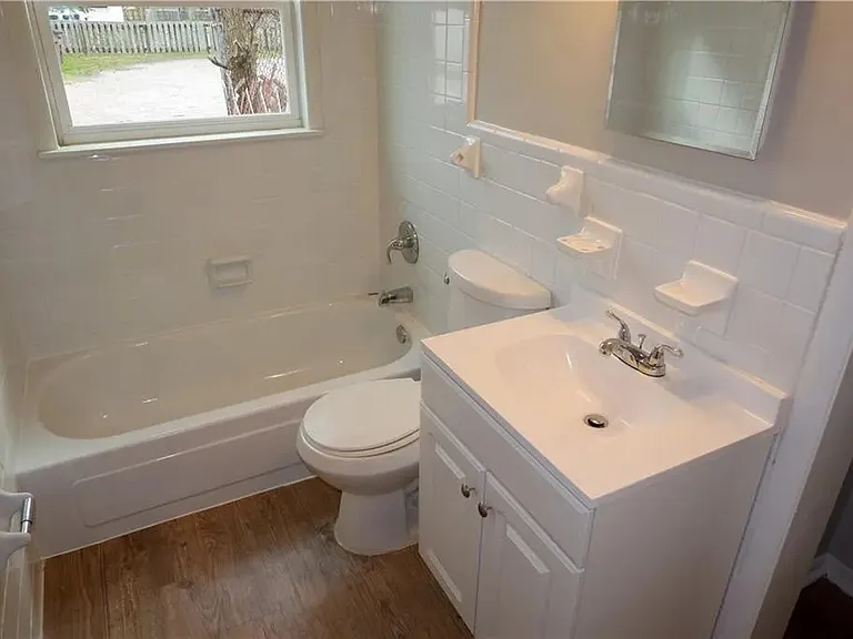 2201 De Kruif Ct — Photo 11