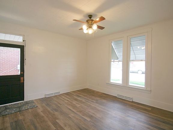 4th image of 515 N Jackson St