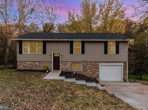 20 Bald Cypress Cir, Etters, PA 17319