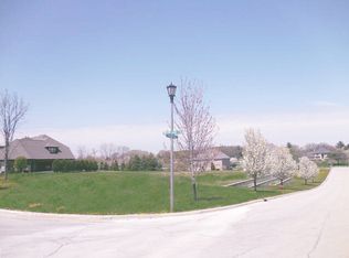 315 Highland Ct, Burr Ridge, IL 60527