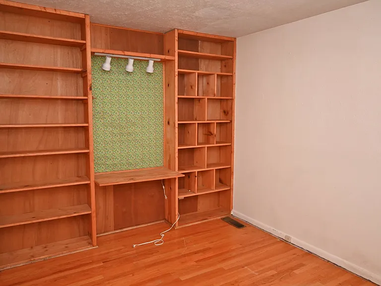4644 Bunny Run Dr — Photo 11