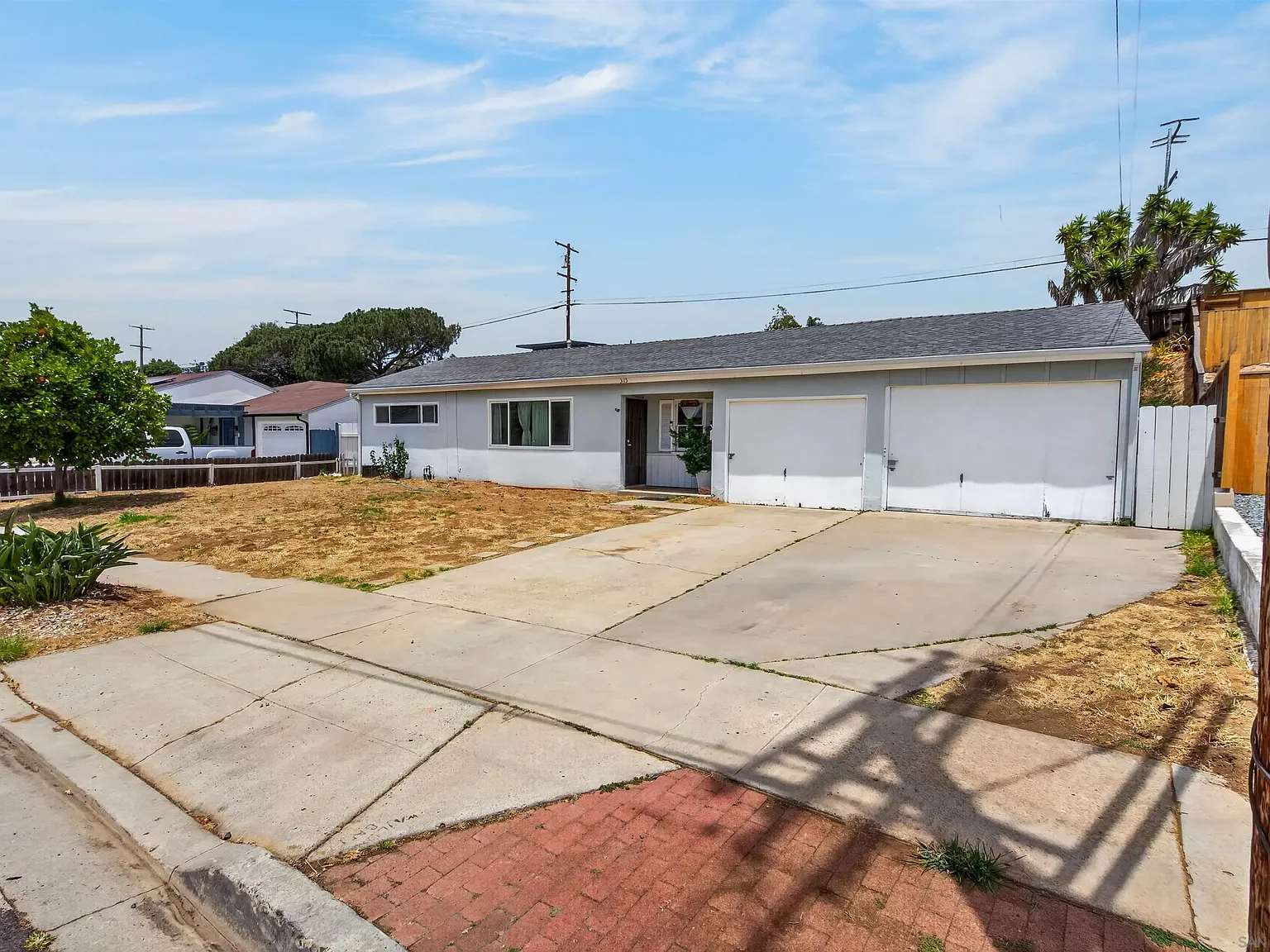 3 bed, 1.0 bath, 1450 sqft, $4,500 — Photo 2