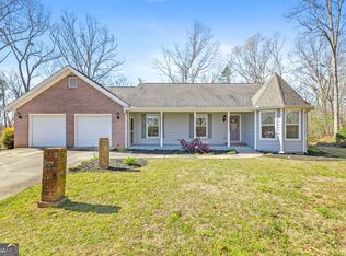 5512 Holly Hill Dr, Gainesville, GA 30506