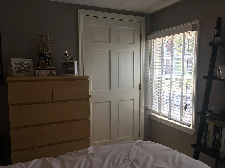 423 Bunker Hill St #2 — Photo 7